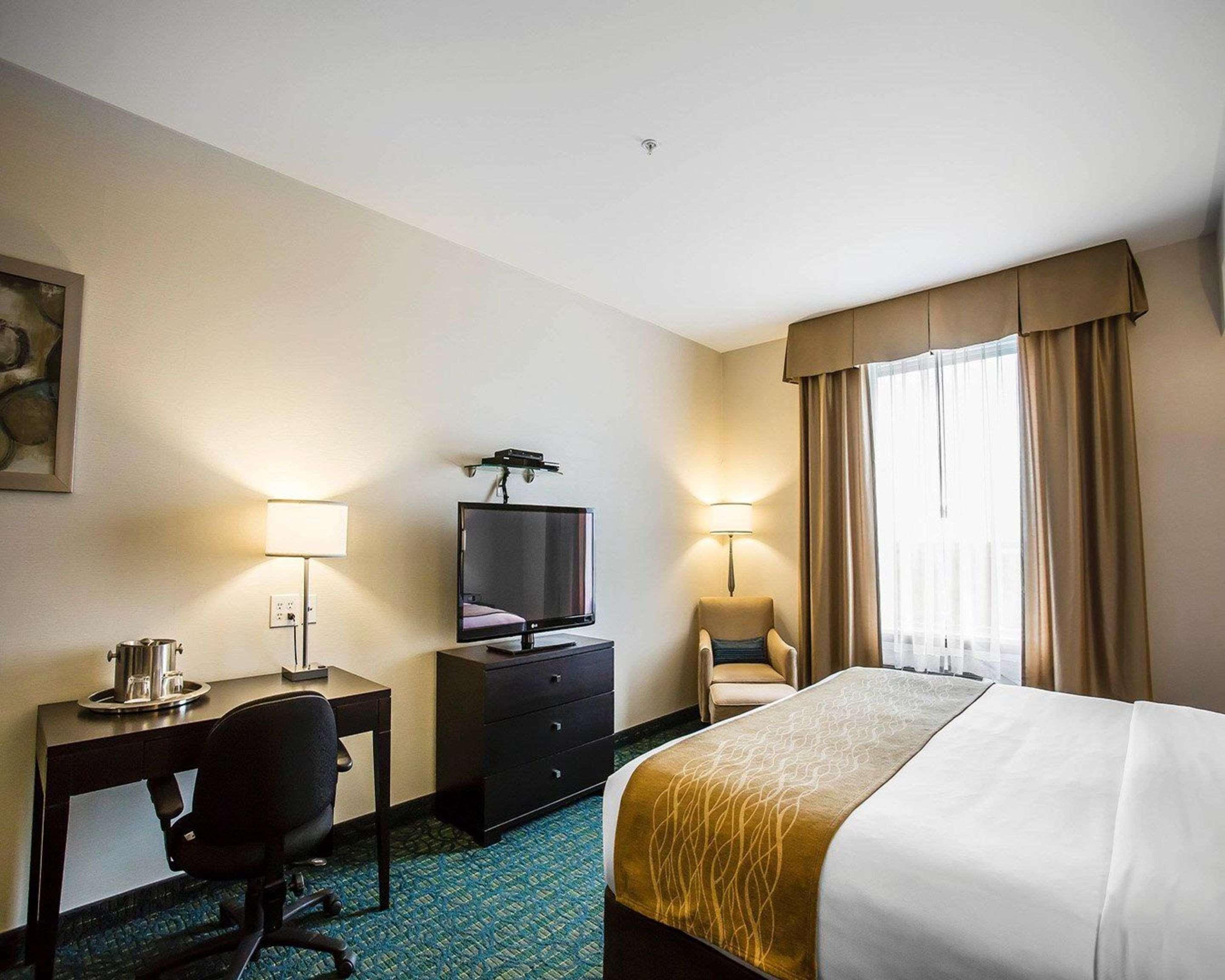 Comfort Hotel Bayer'S Lake Timberlea Ngoại thất bức ảnh