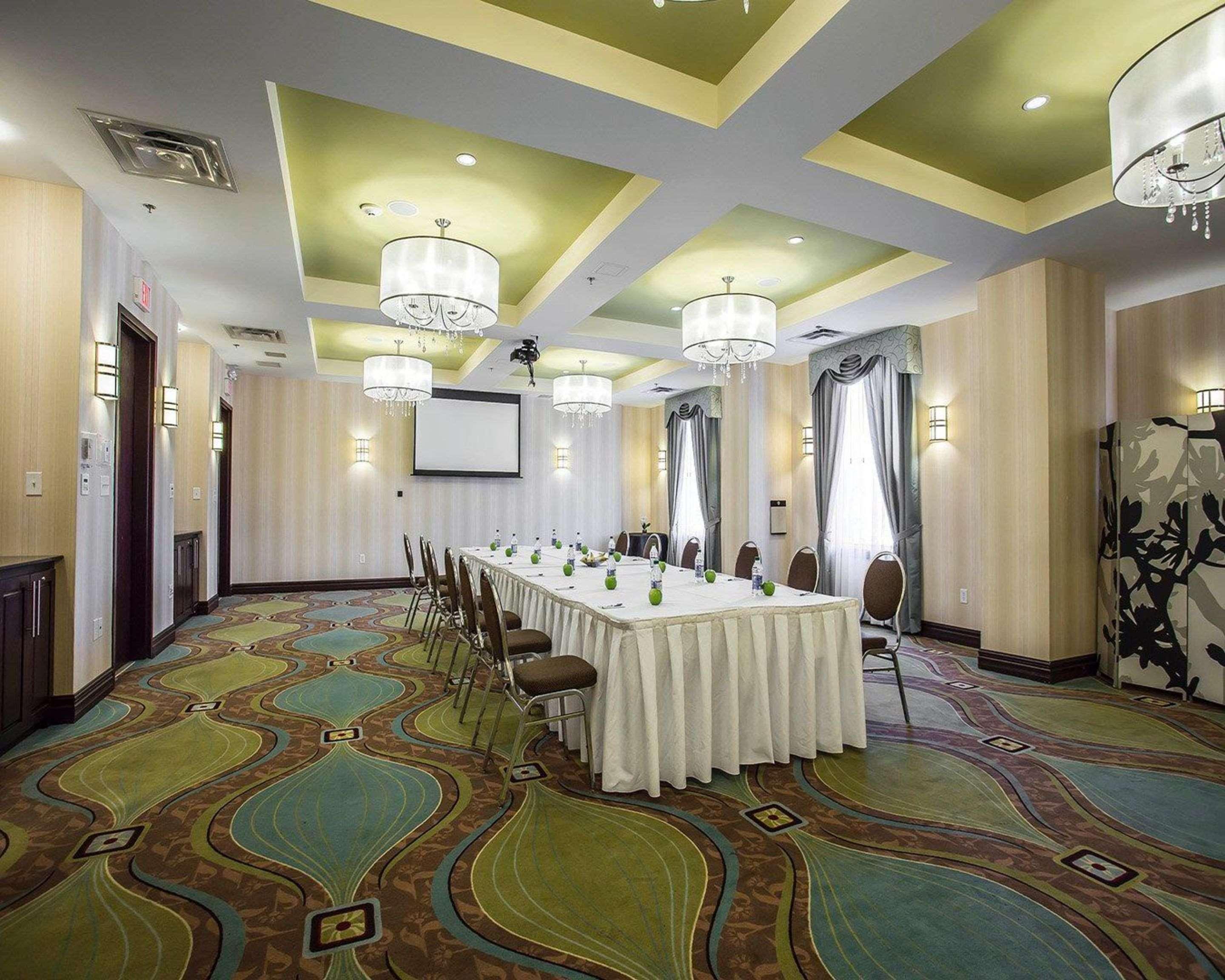 Comfort Hotel Bayer'S Lake Timberlea Ngoại thất bức ảnh