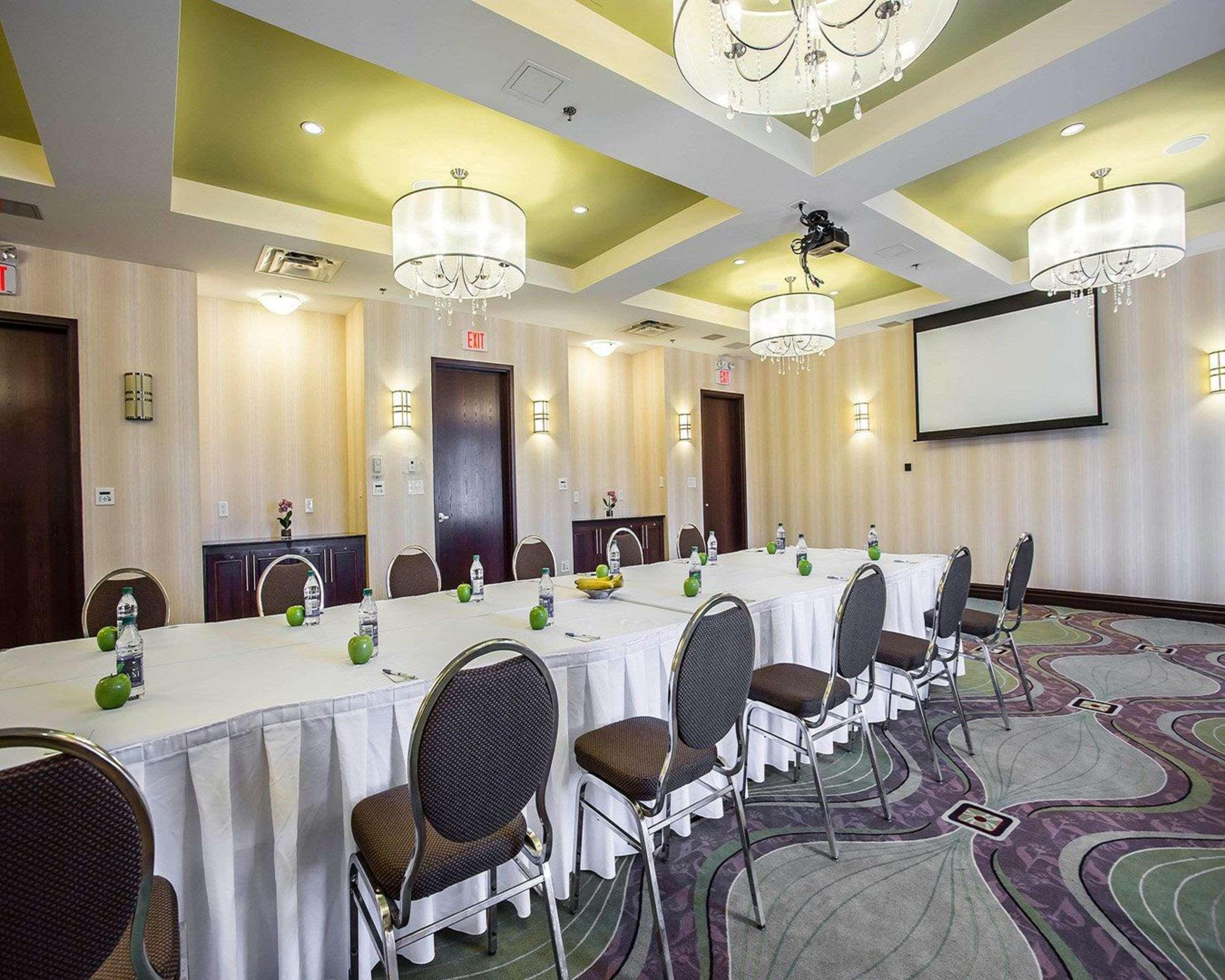 Comfort Hotel Bayer'S Lake Timberlea Ngoại thất bức ảnh